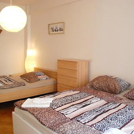 Melantrichova Apartment *